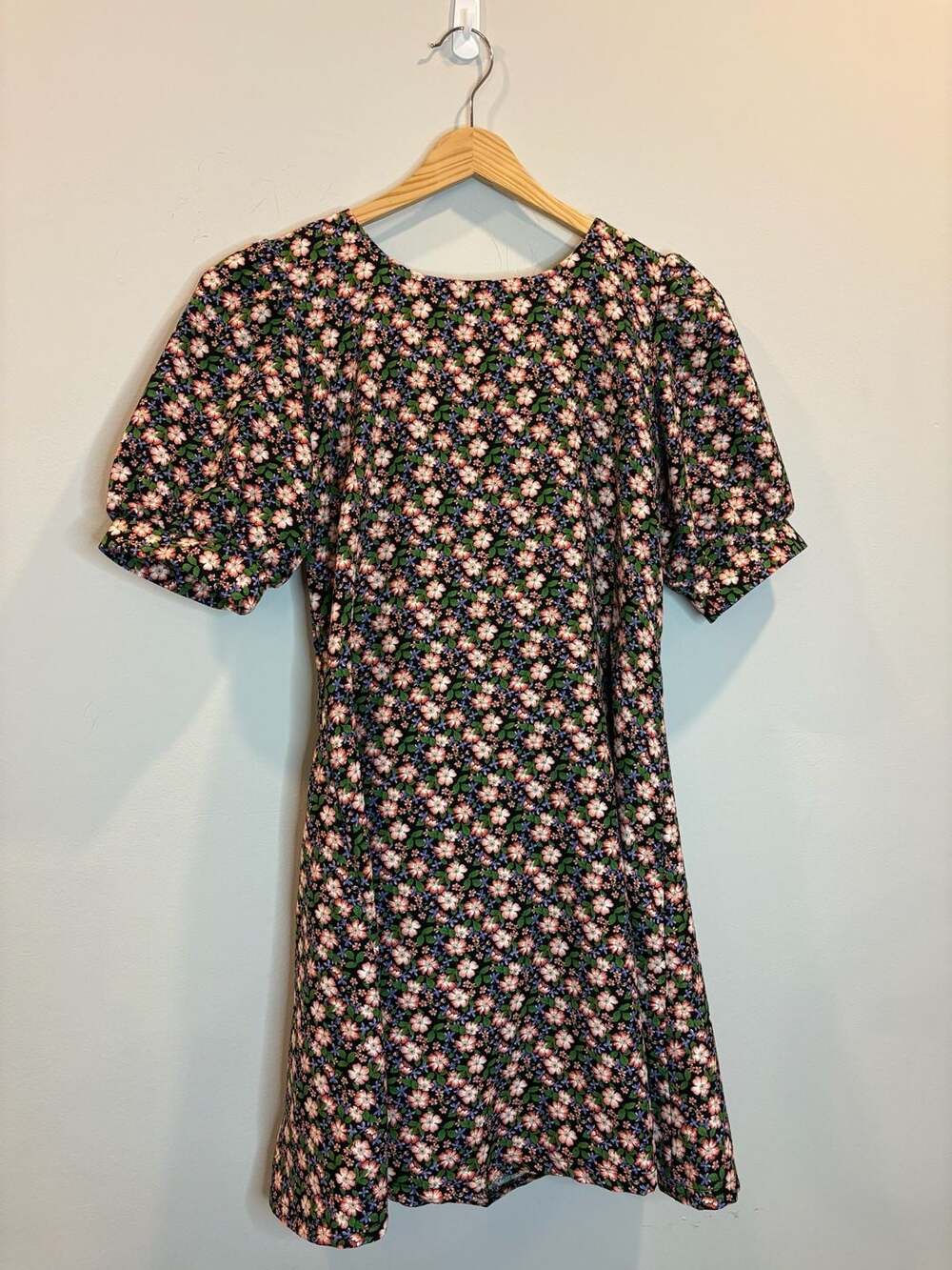 An&Tamtam Attitude Black Floral Puff Sleeve Mini Dress with Tie Back